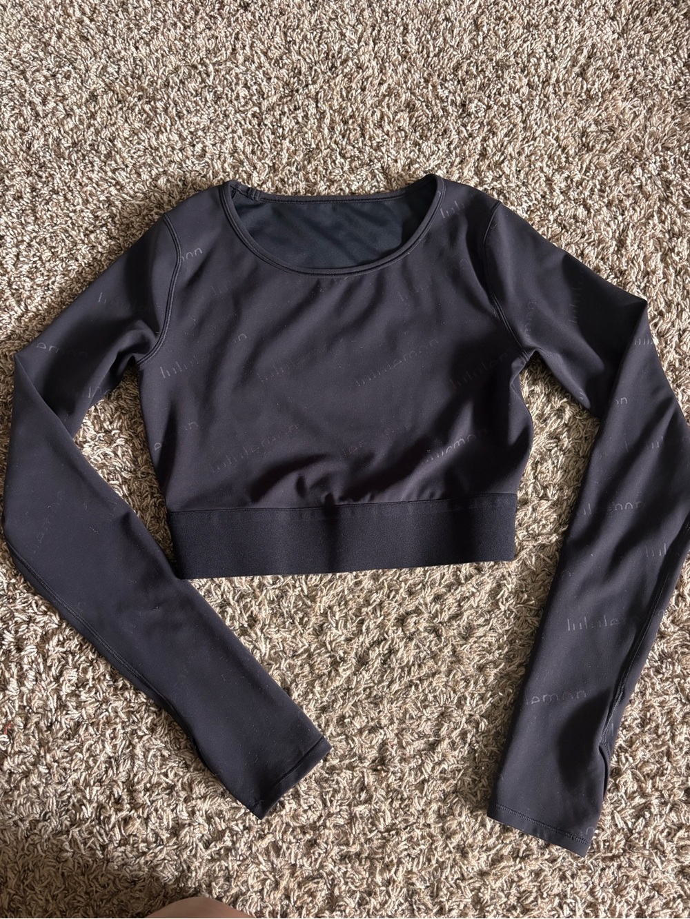 Lululemon Black Long Sleeve Cropped Performance Top